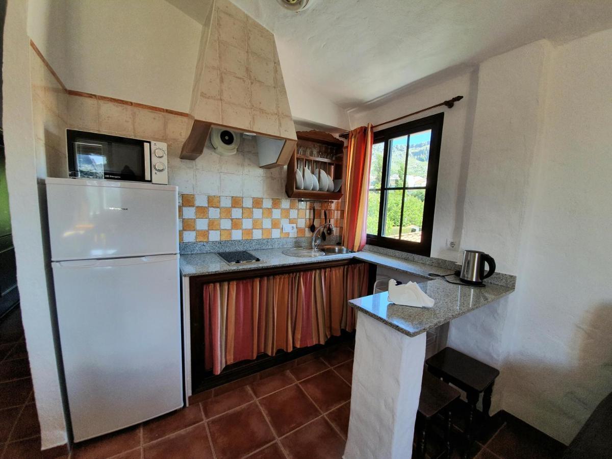 Apartamentos Rurales Sierra Alta Benaocaz Exterior photo